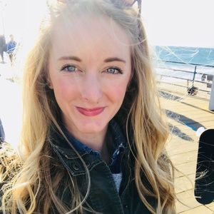 Meet your Posher, Lauren